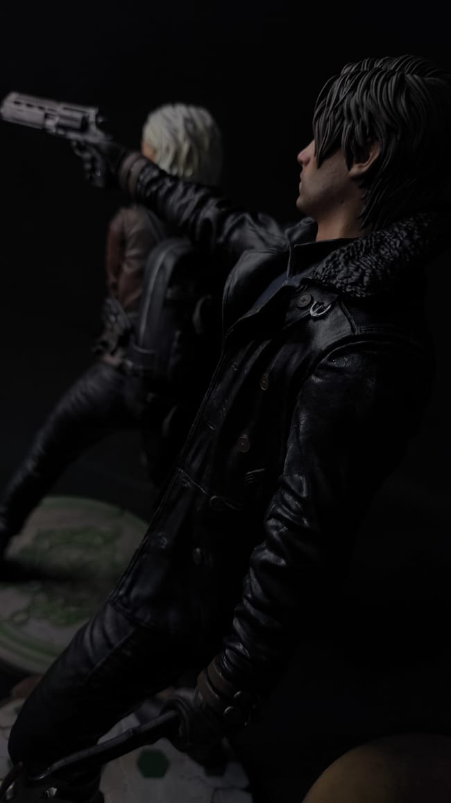 Leon S. Kennedy & Grace Requiem | Duo ou Individual | Miravi