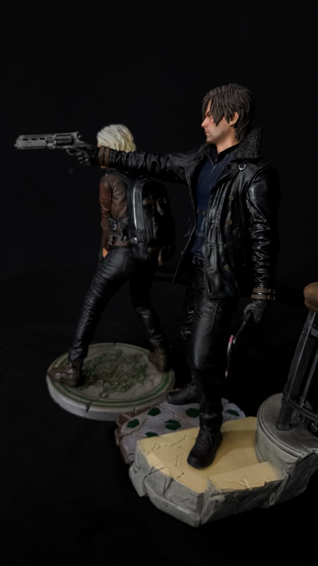 Leon S. Kennedy & Grace Requiem | Duo ou Individual | Miravi