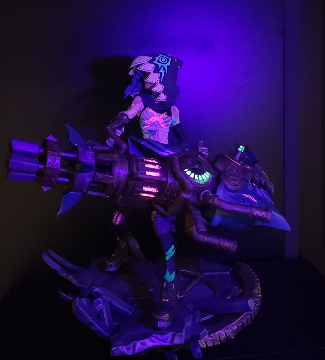 Jinx League of Legends Neon | Miravi