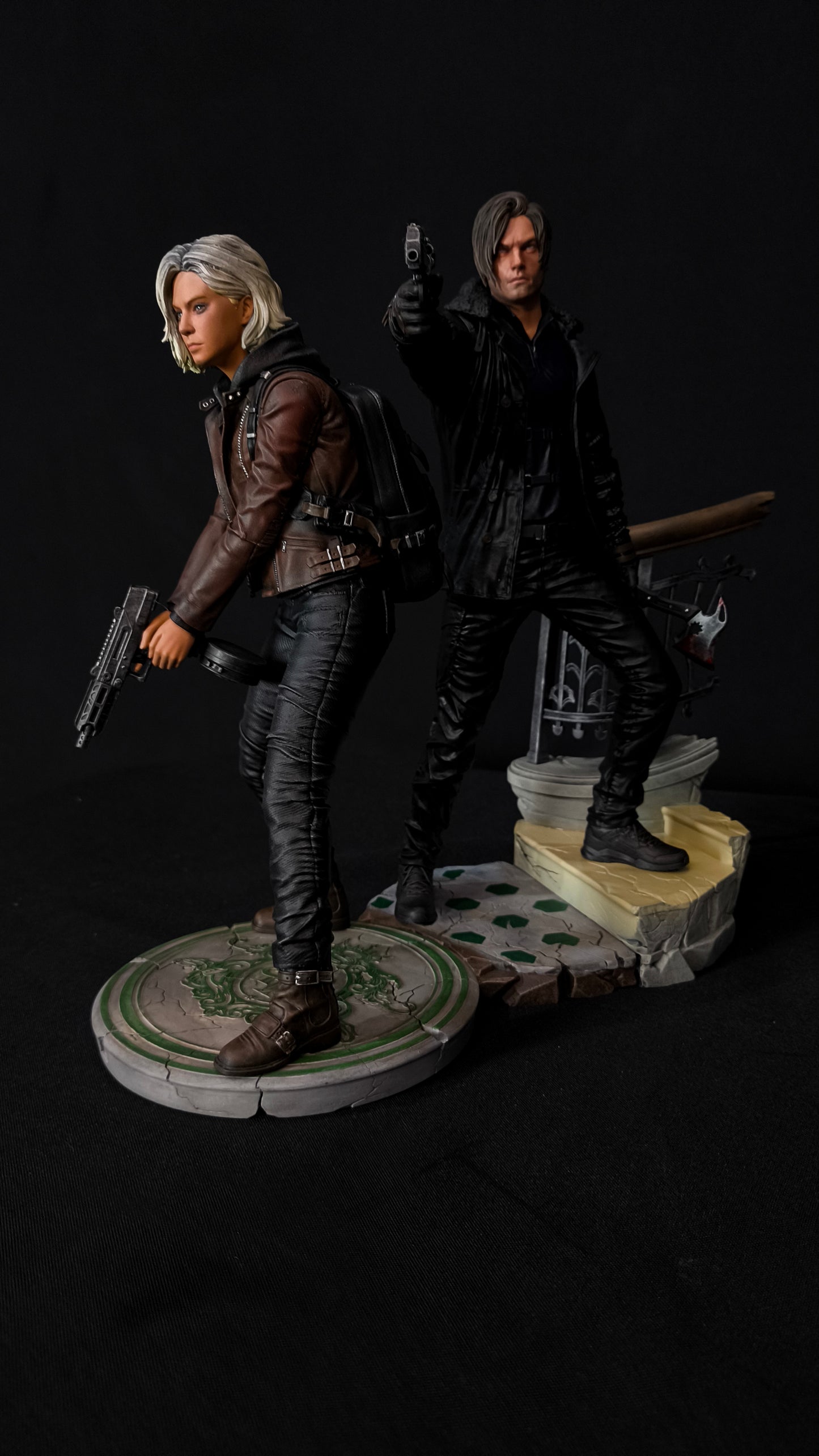 Leon S. Kennedy & Grace Requiem | Duo ou Individual | Miravi