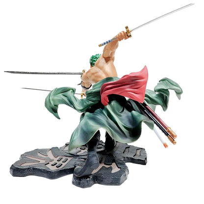 Roronoa Zoro Dinâmico 18cm | Miravi
