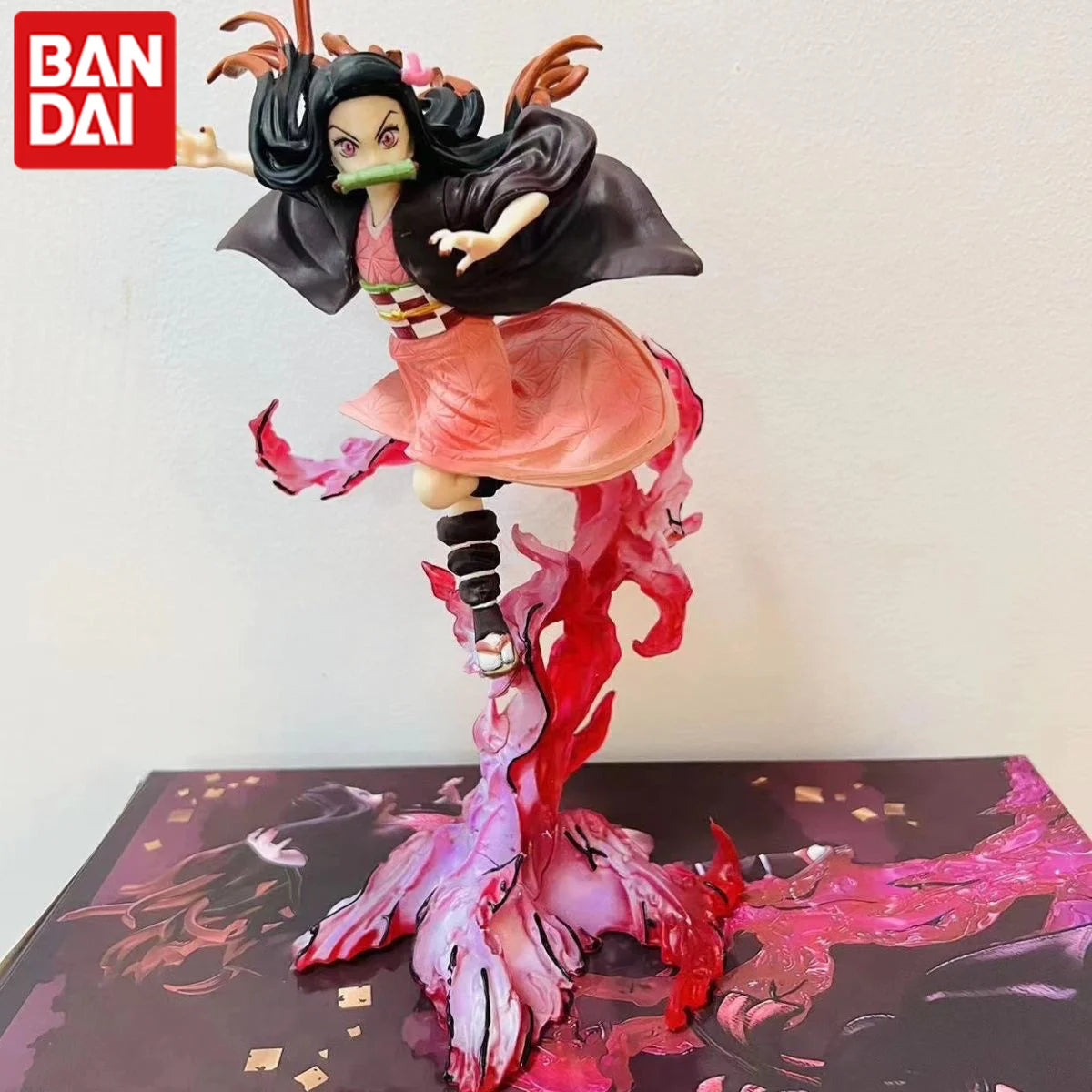 Kamado Nezuko Chamas em Batalha | Miravi