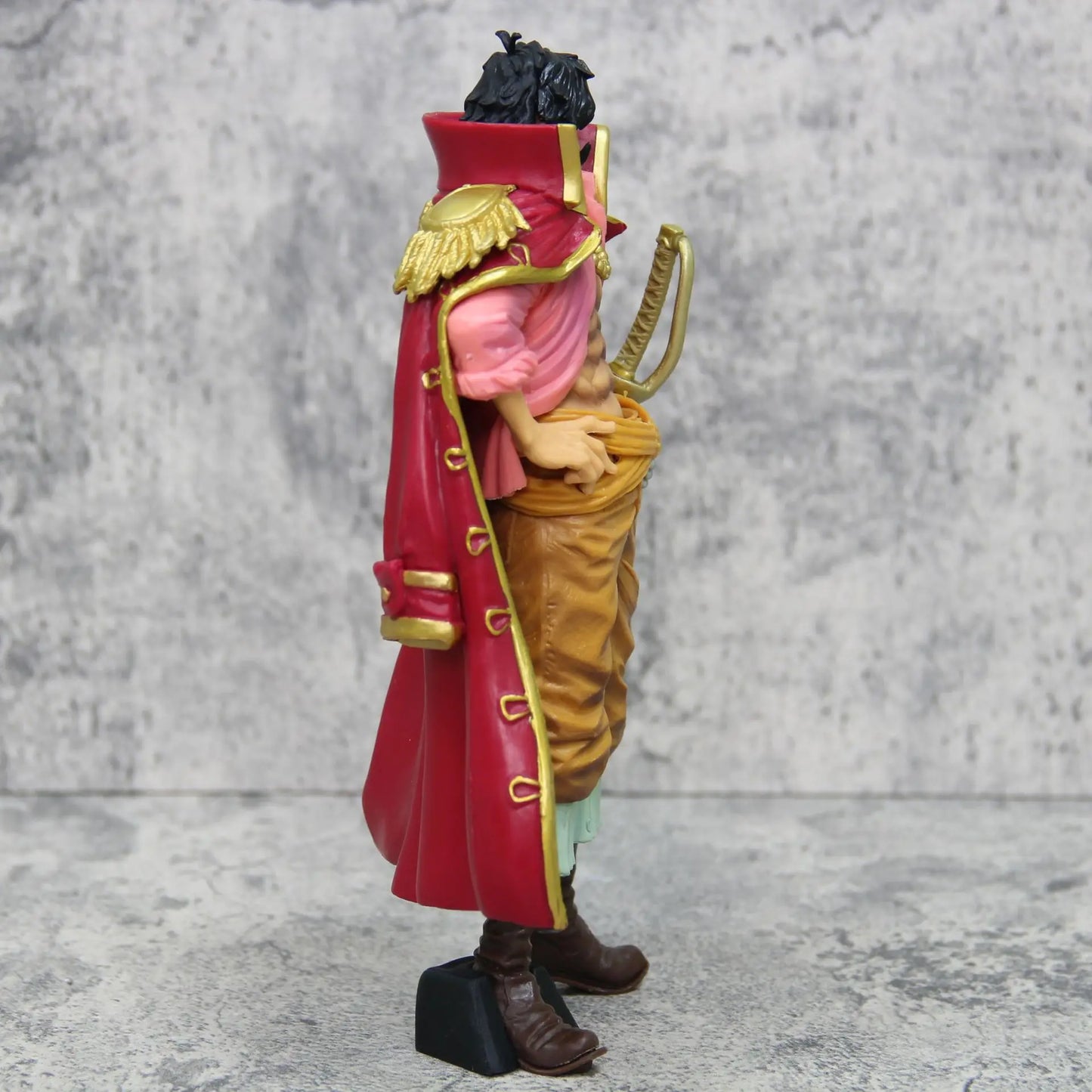 Gol D. Roger One Piece 22cm PVC | Miravi