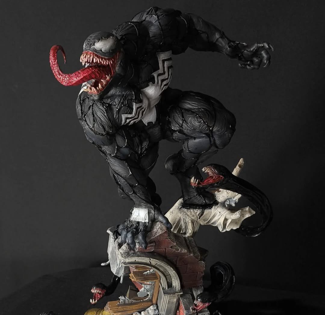 Venom 1/6 45 cm em Resina Pintado à Mão | Miravi