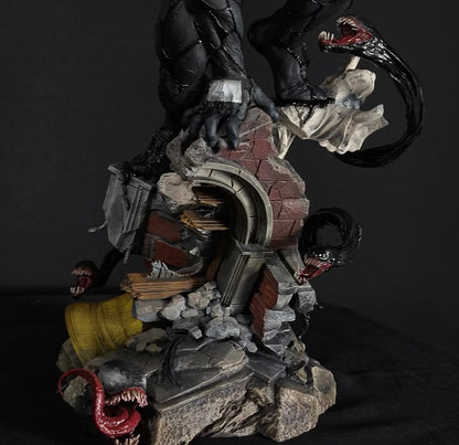 Venom 1/6 45 cm em Resina Pintado à Mão | Miravi