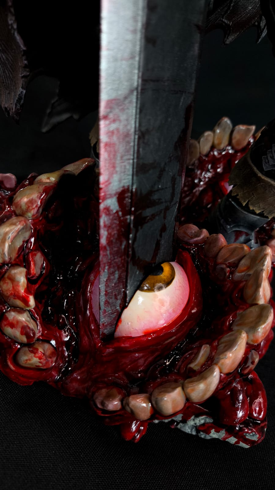 Guts Berserk Edição Premium 1/6 | Miravi
