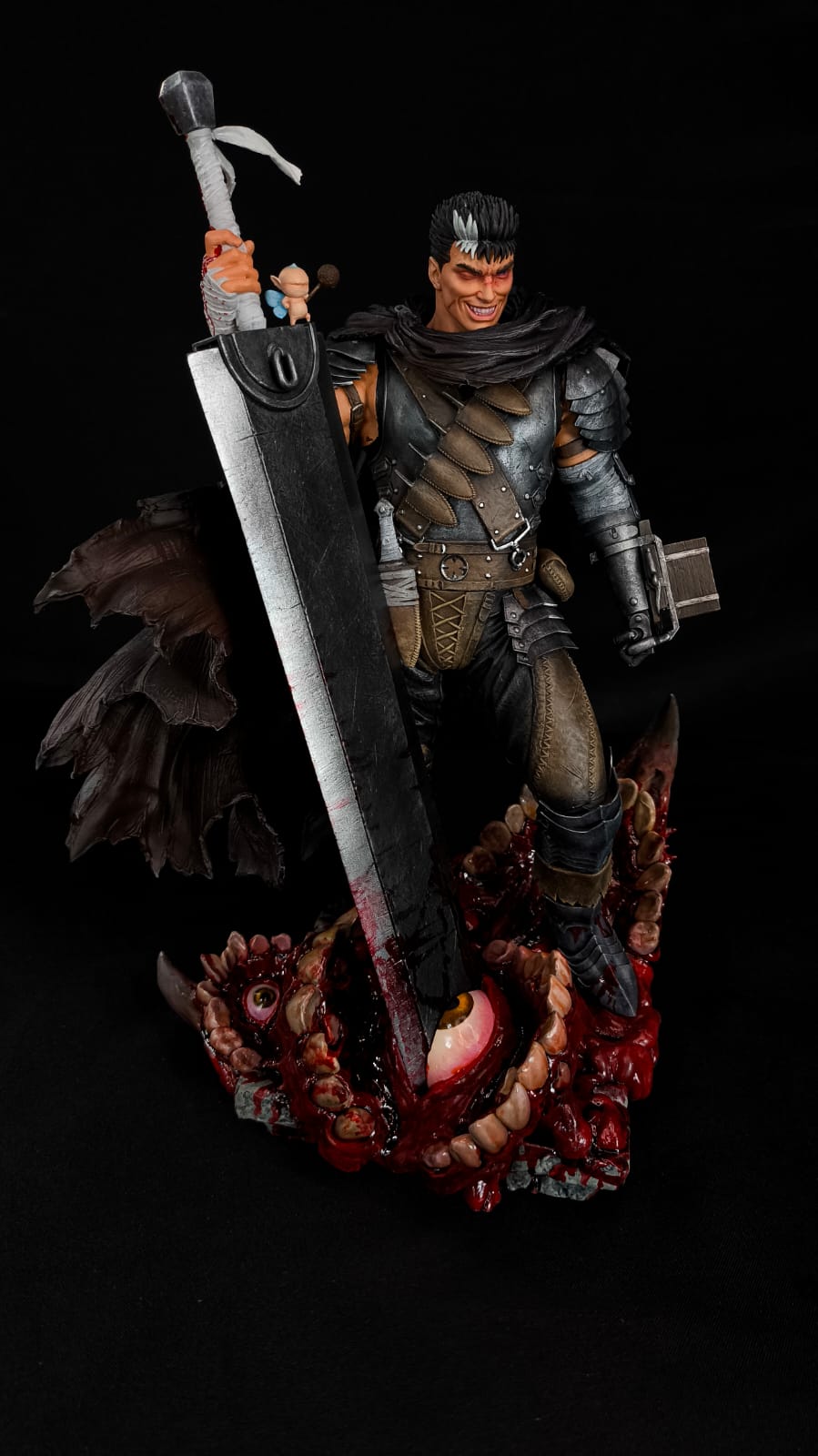 Guts Berserk Edição Premium 1/6 | Miravi