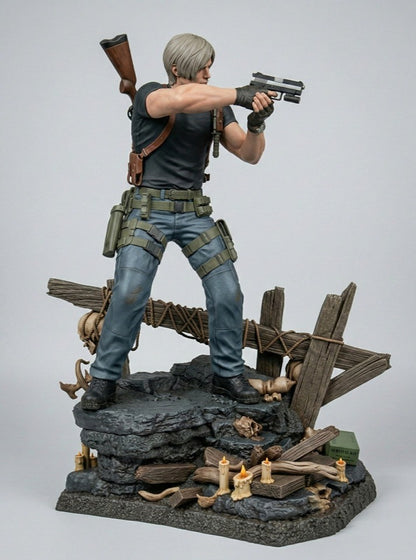 Leon S. Kennedy Diorama Resident Evil 4 Remake | Miravi
