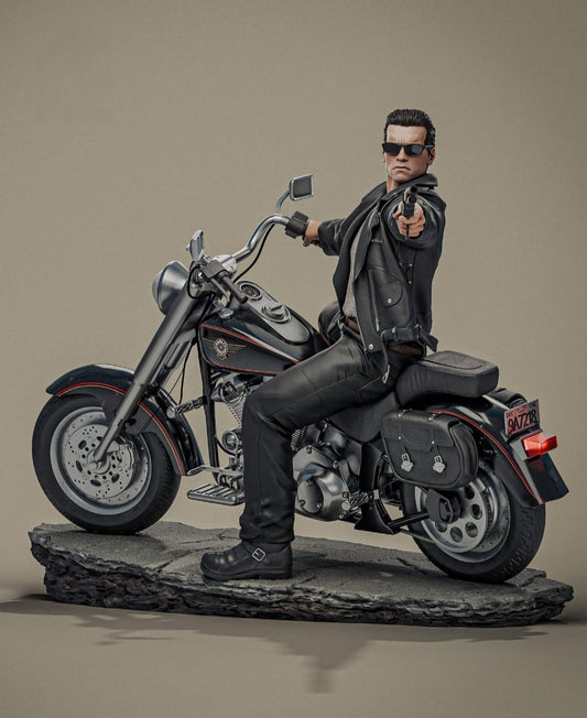 T-800 Exterminador do Futuro 2 Diorama na Moto | Miravi