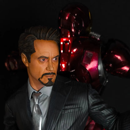 Colecionável de Tony Stark Com a Mark 38
